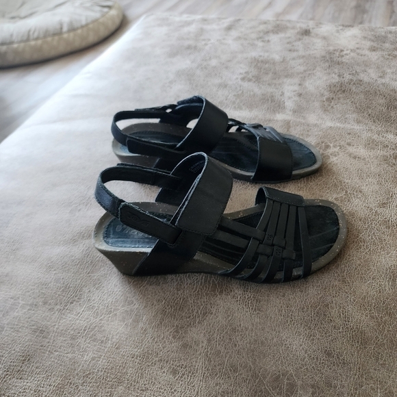 Teva Women's Cabrillo 3 Wedge Sandal - Picture 4 of 7